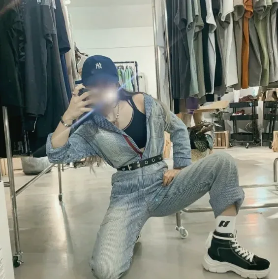 Aleyna, 28