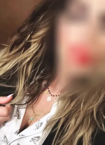 Andrea, 28