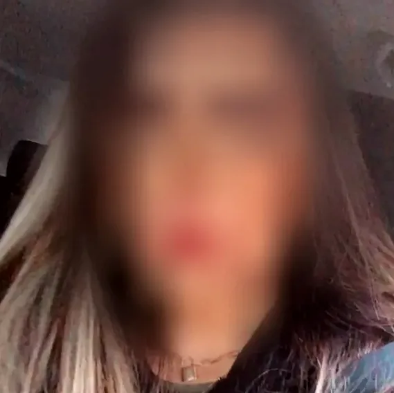 Ayse, 39