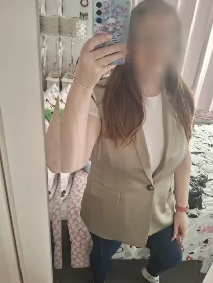 Dilara, 38