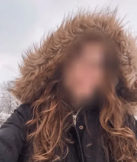 Klara, 25