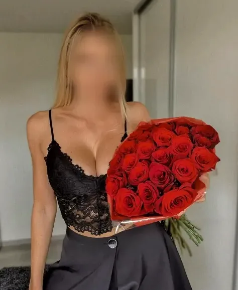 Klara, 32