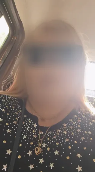 Lucia, 25