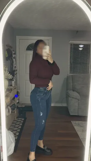 Romy, 29