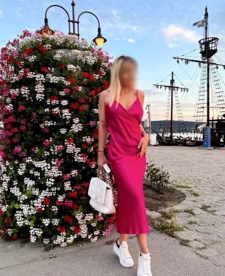 Sina, 29