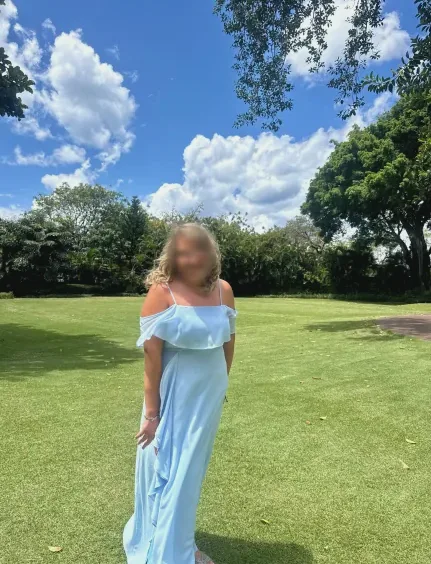 Vivien, 29